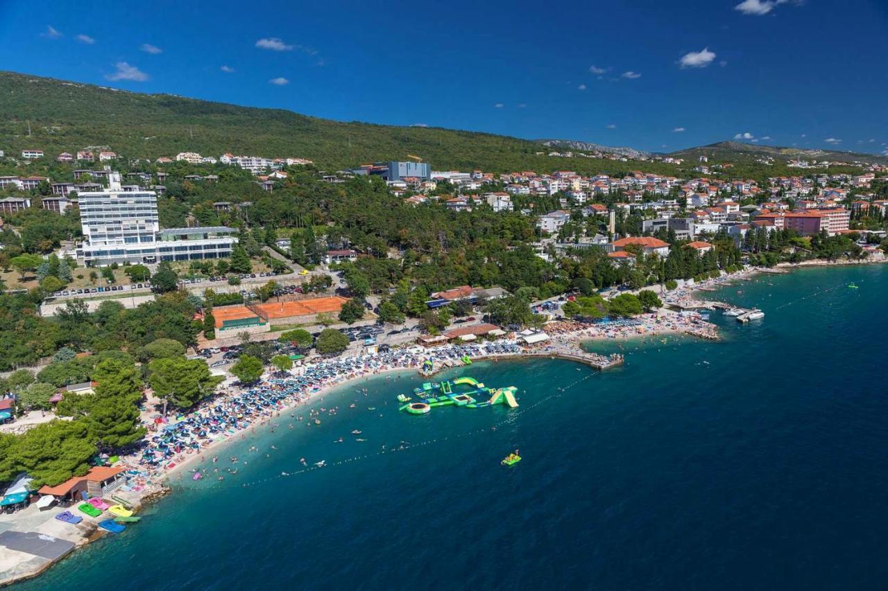 Apartments By The Sea Dramalj, Crikvenica - 2376 Екстер'єр фото
